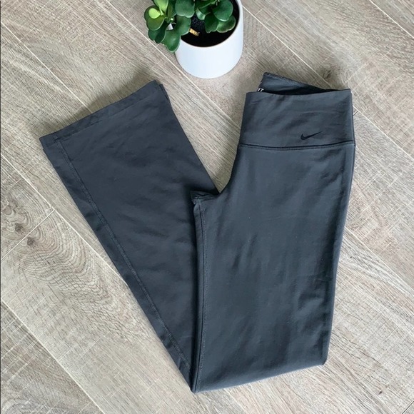 Nike Pants - Nike Dri-Fit Gray Women’s Wide Leg Leggings Size S
